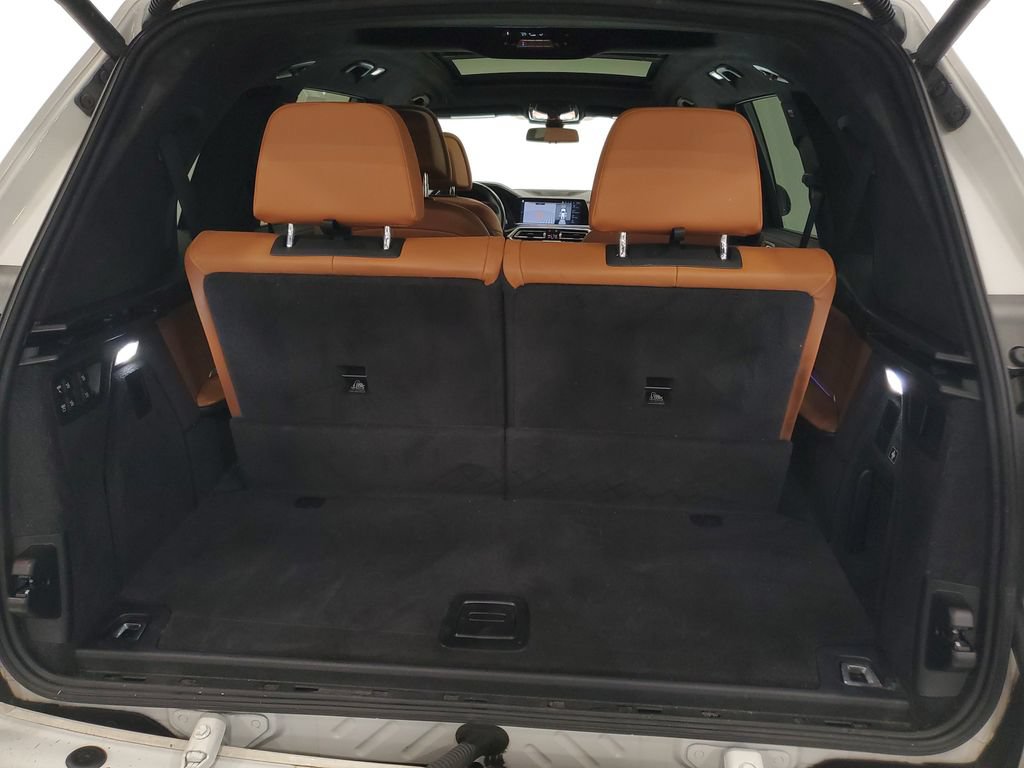 Used 2019 BMW X7 xDrive50i w/ M Sport Package AWD/4WD image 25