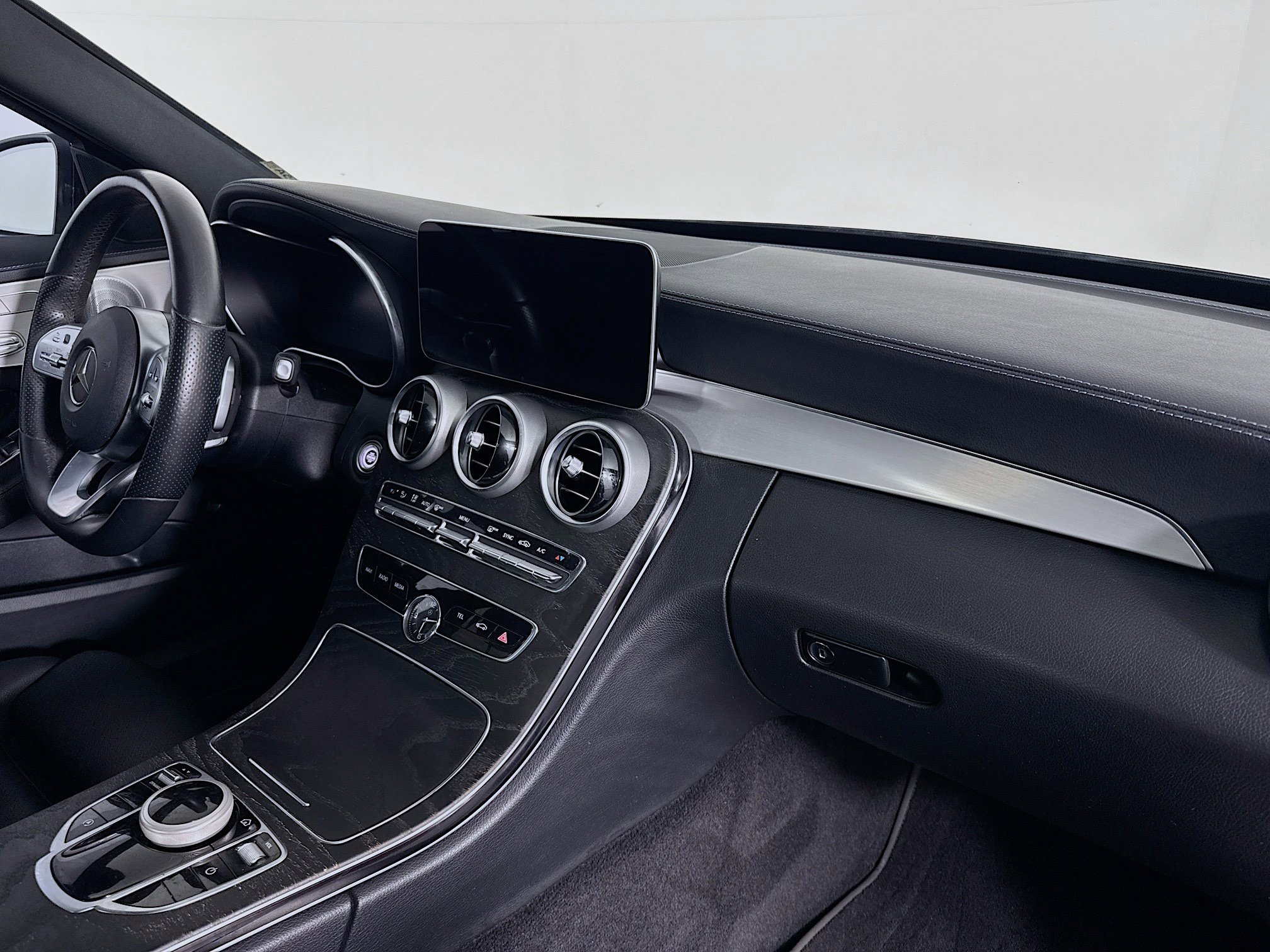 Used 2021 Mercedes-Benz C 300 Sedan image 28