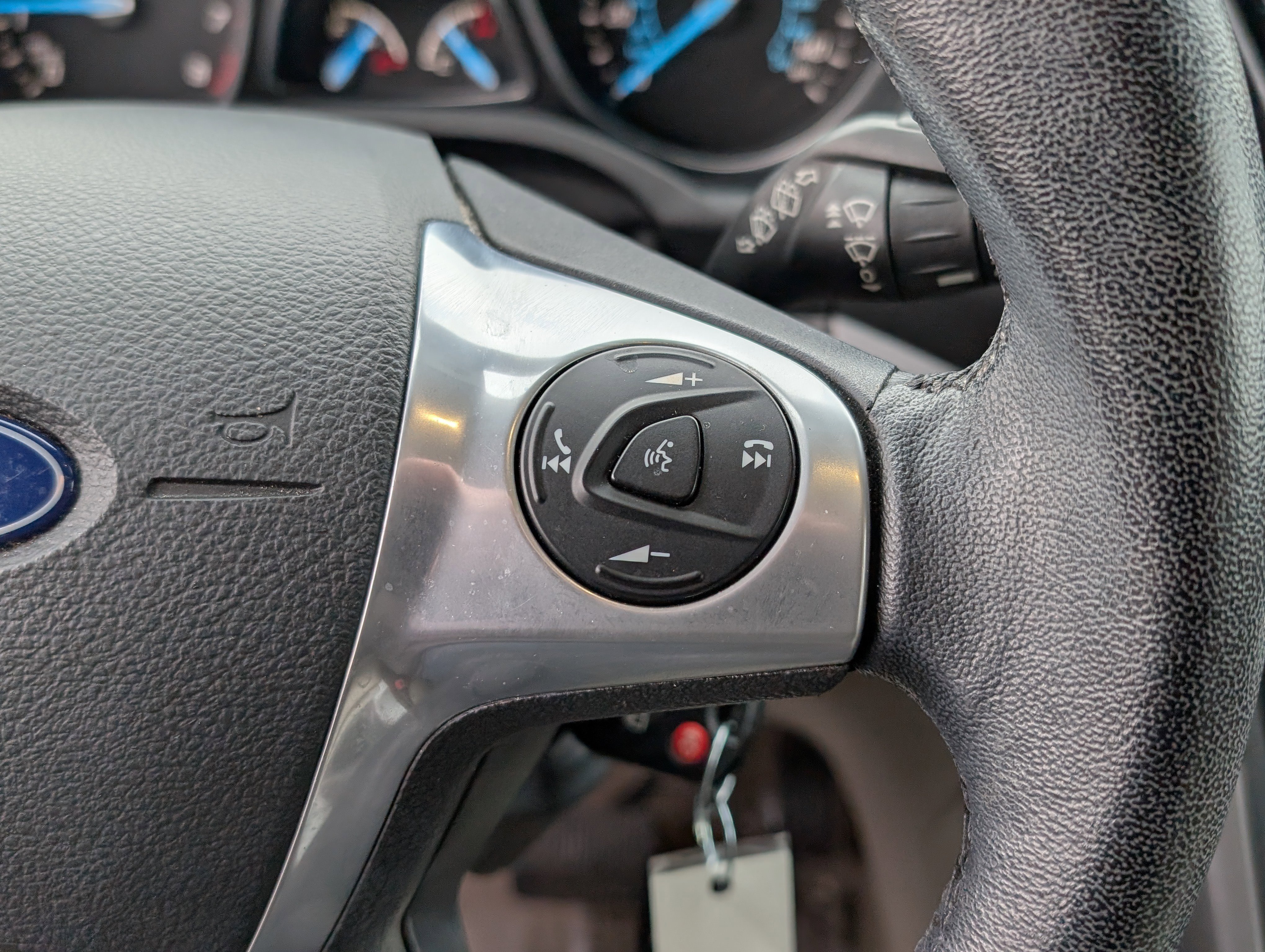 Used 2015 Ford Escape SE w/ Equipment Group 201A image 23