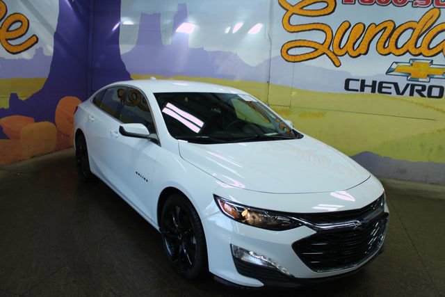 Used 2024 Chevrolet Malibu LT w/ Sport Edition image 2