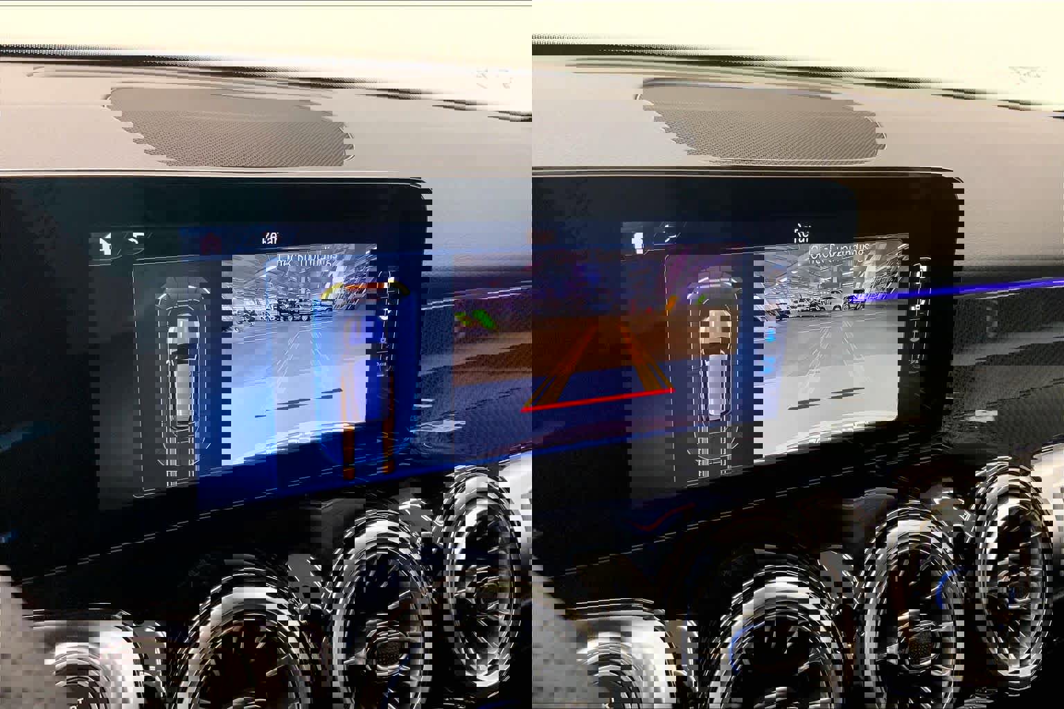 Used 2025 Mercedes-Benz GLB 250 image 25