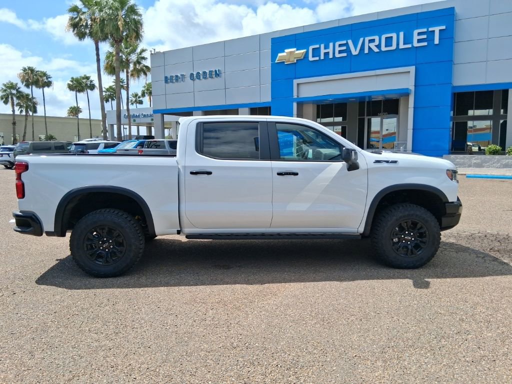 New 2026 Chevrolet Silverado 1500 ZR2 w/ LPO, Dark Essentials Package AWD/4WD image 4