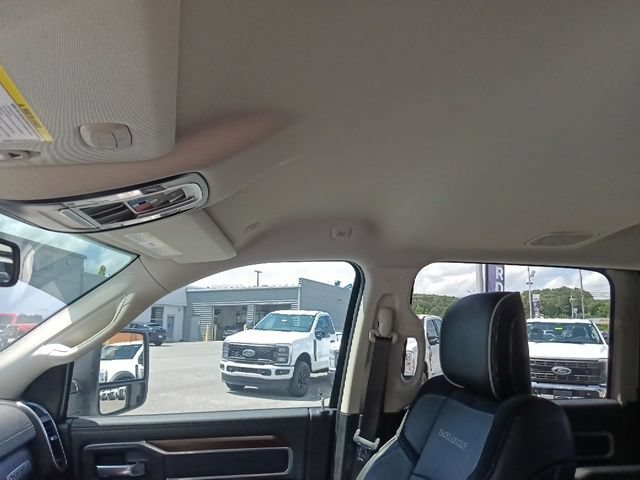 Used 2024 RAM 2500 Laramie AWD/4WD image 15