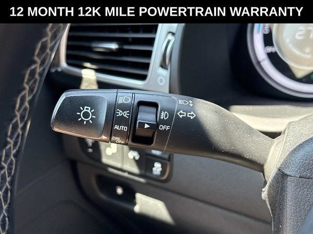 Used 2019 Kia Niro Touring FWD image 27