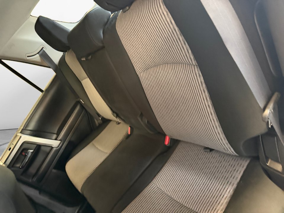 Certified 2016 Toyota 4Runner SR5 AWD/4WD image 15