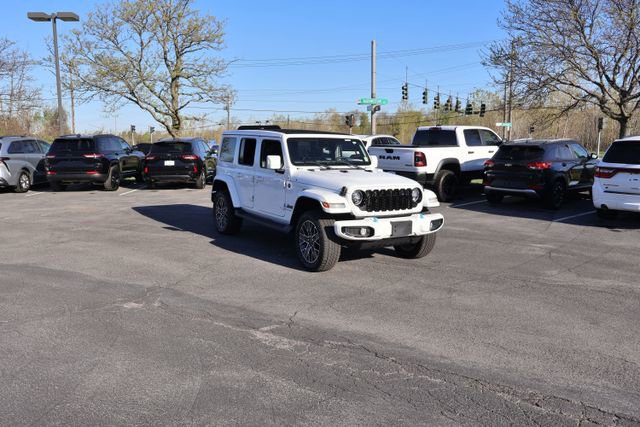 Used 2024 Jeep Wrangler High Altitude AWD/4WD image 10