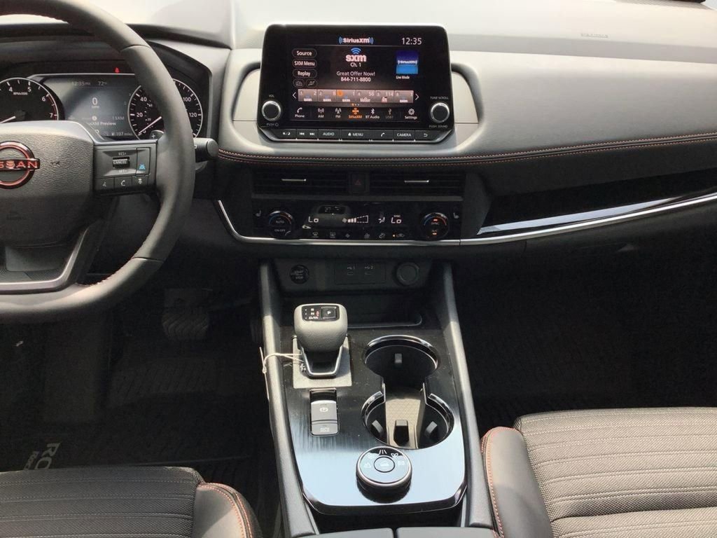 Used 2026 Nissan Rogue SV image 16