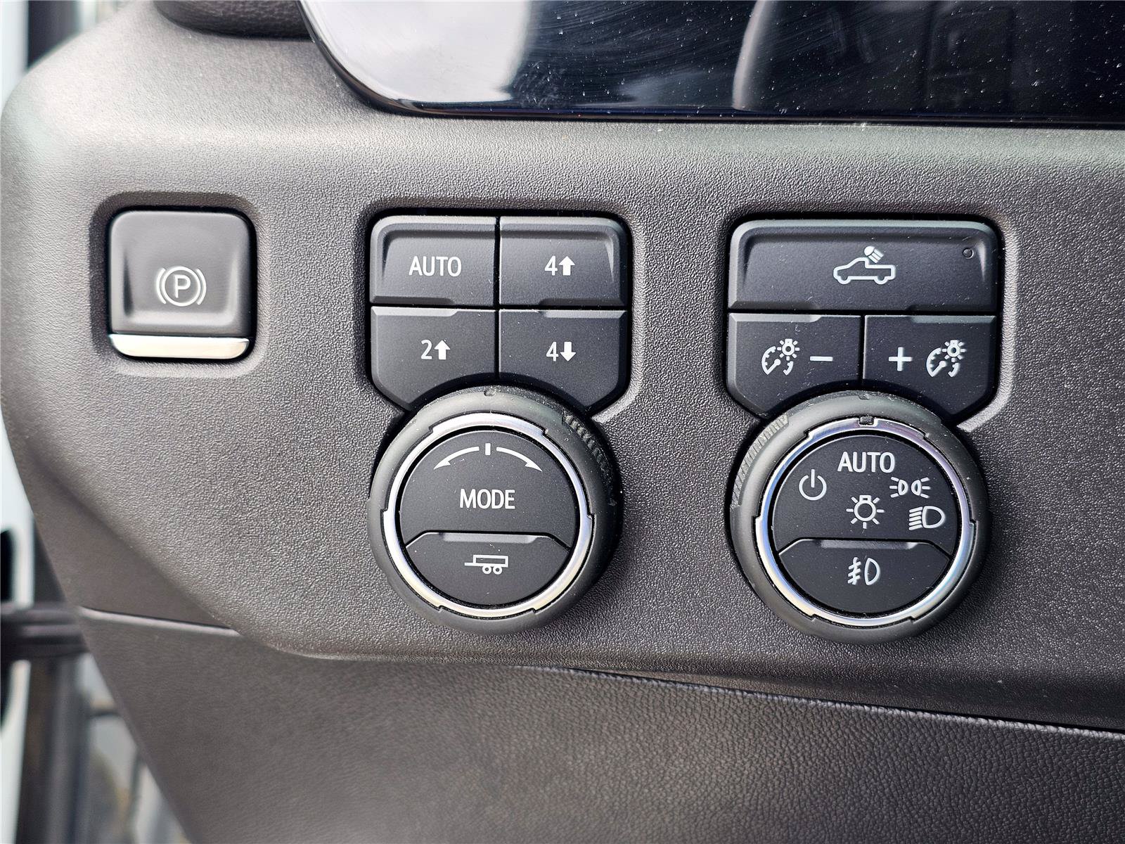 Used 2023 Chevrolet Silverado 1500 LT Trail Boss AWD/4WD image 19