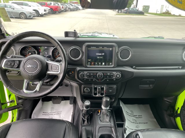 Used 2021 Jeep Gladiator Overland w/ Popular Equipment Package AWD/4WD image 22