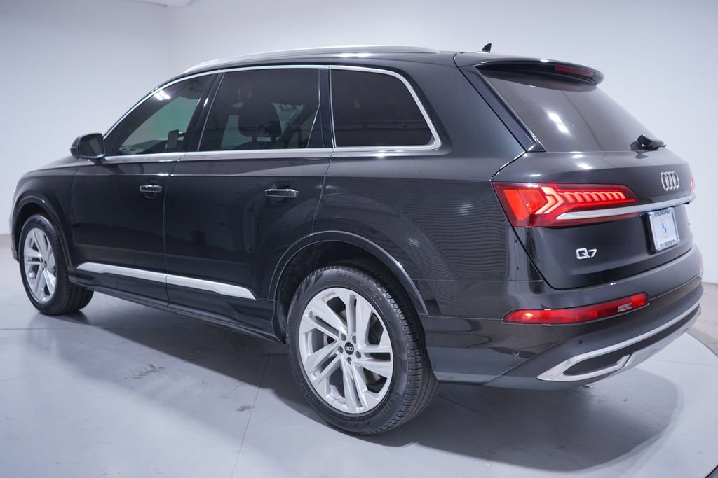 Used 2023 Audi Q7 3.0T Premium w/ Convenience Package AWD/4WD image 3