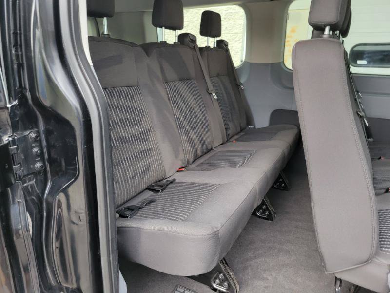 Used 2018 Ford Transit 150 XL RWD image 3