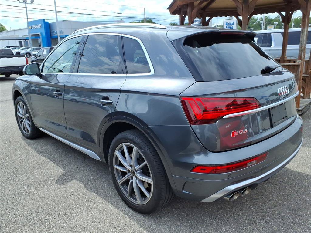 Used 2023 Audi SQ5 Premium w/ Convenience Package AWD/4WD image 4