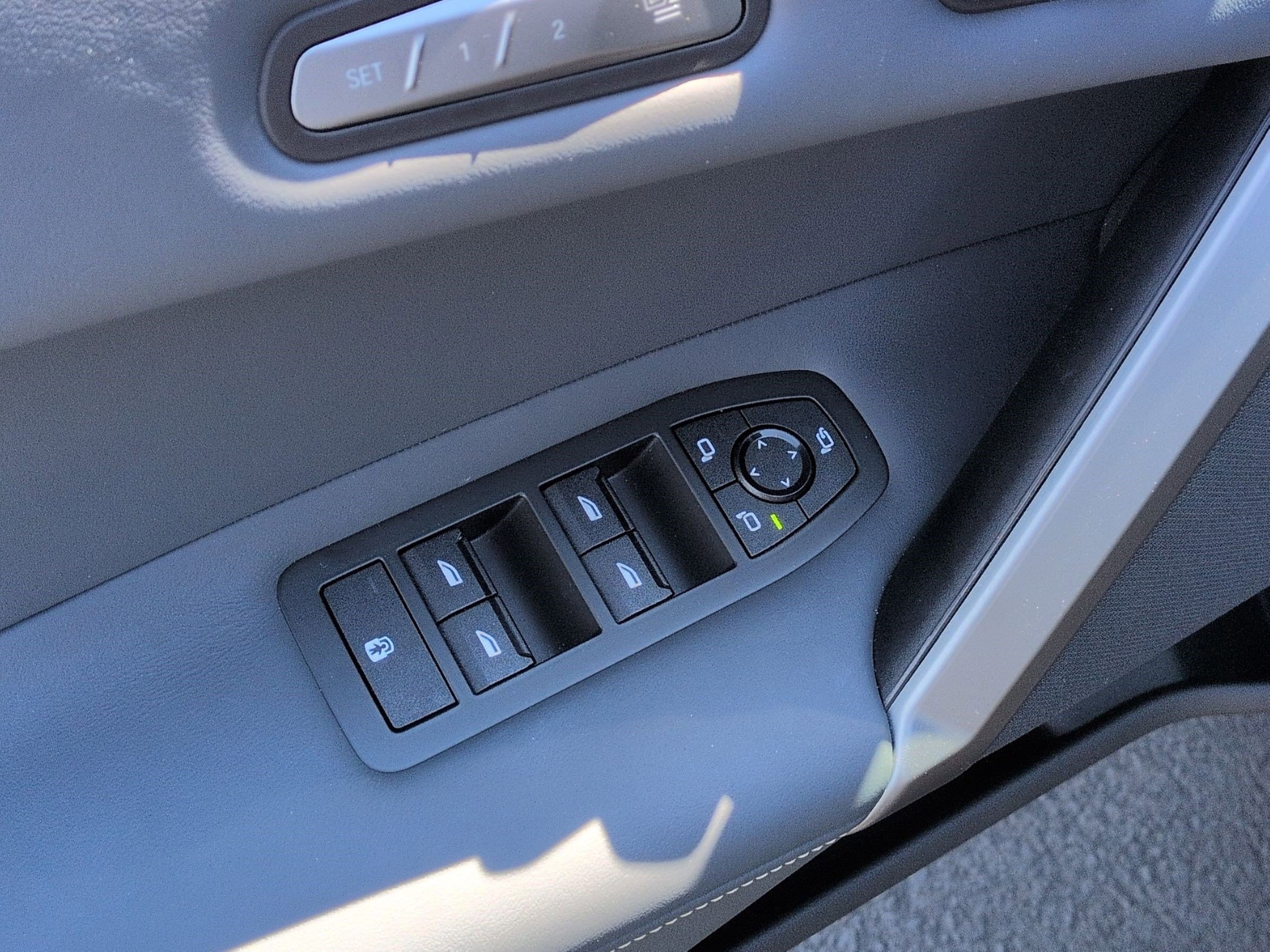 Used 2026 BMW iX xDrive45 w/ M Sport Package image 15