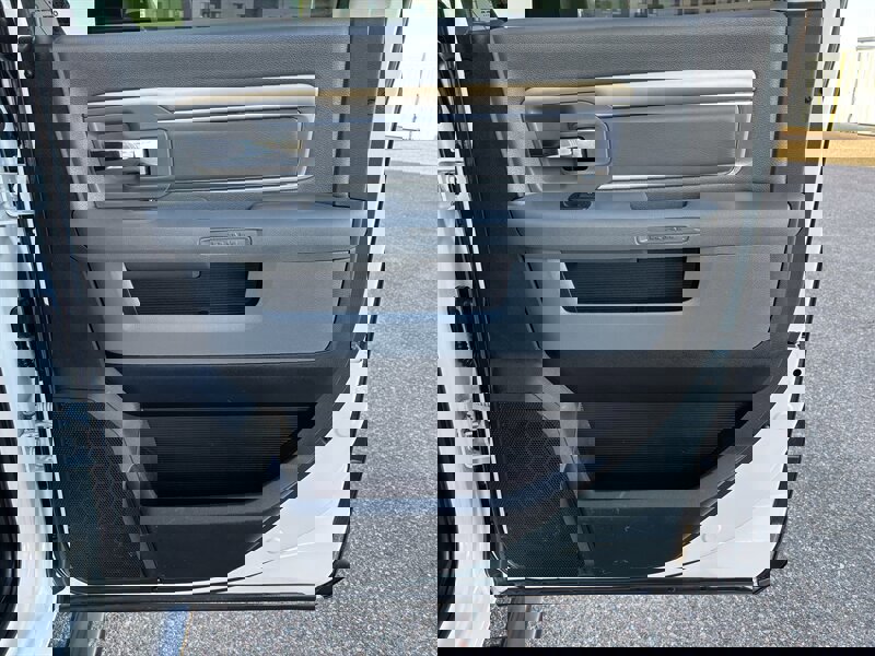 Used 2018 RAM 2500 Lone Star image 31