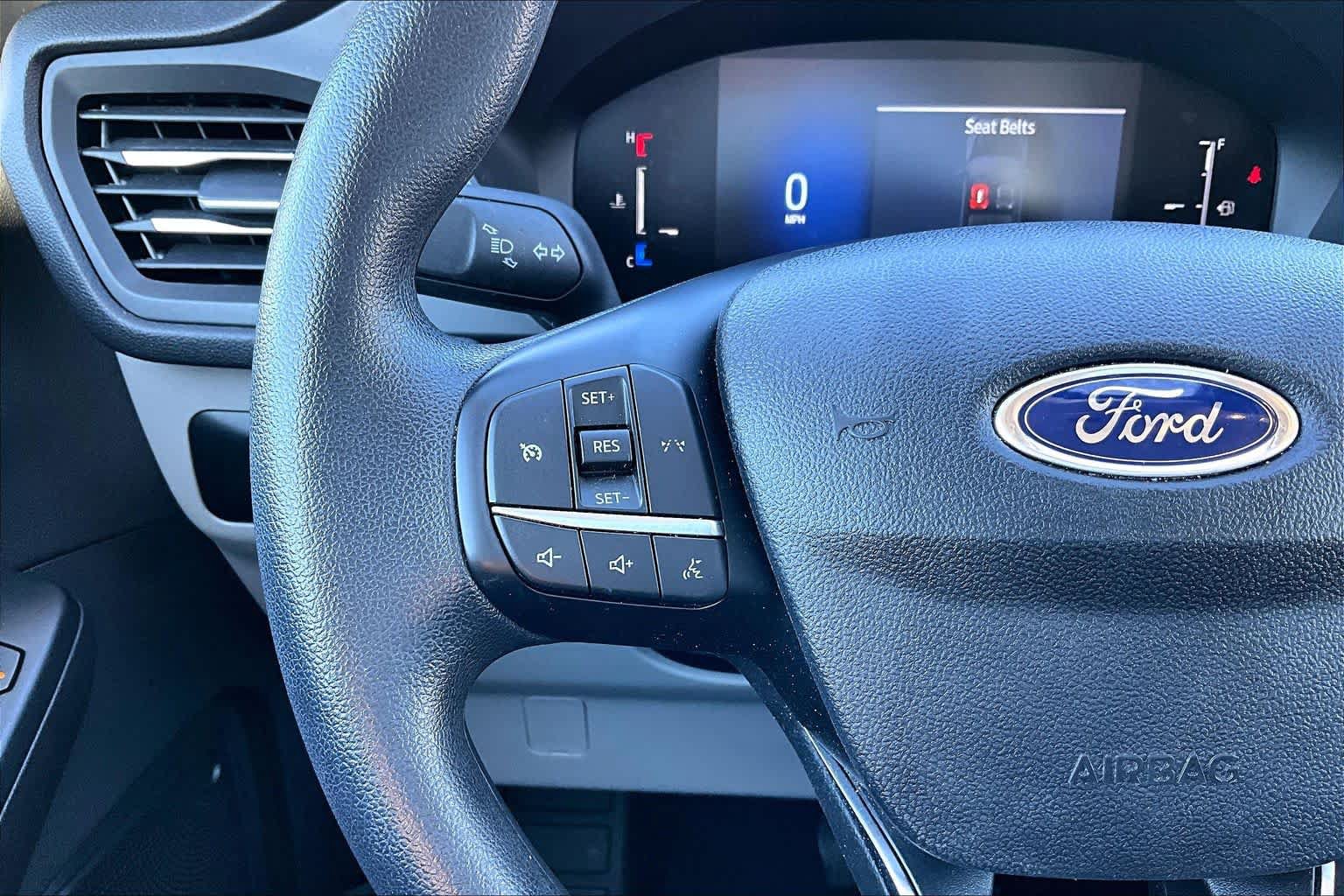 Used 2025 Ford Escape Active AWD/4WD image 43
