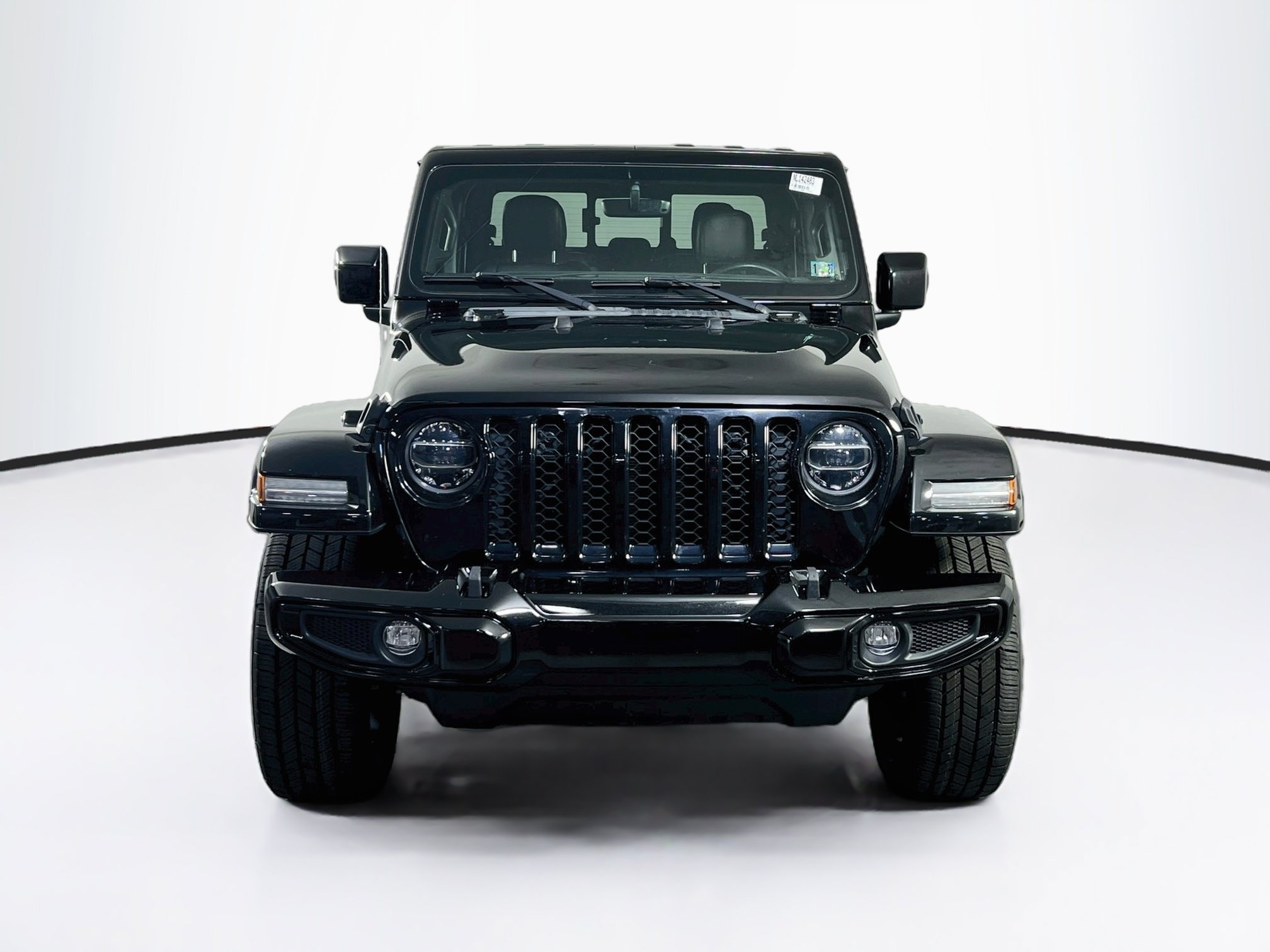 Used 2022 Jeep Gladiator Overland AWD/4WD image 2