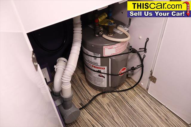 Used 2020 Mercedes-Benz Sprinter 2500 image 22