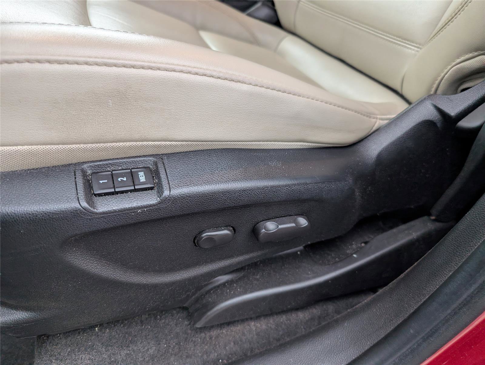 Used 2017 Buick Encore Premium FWD image 10