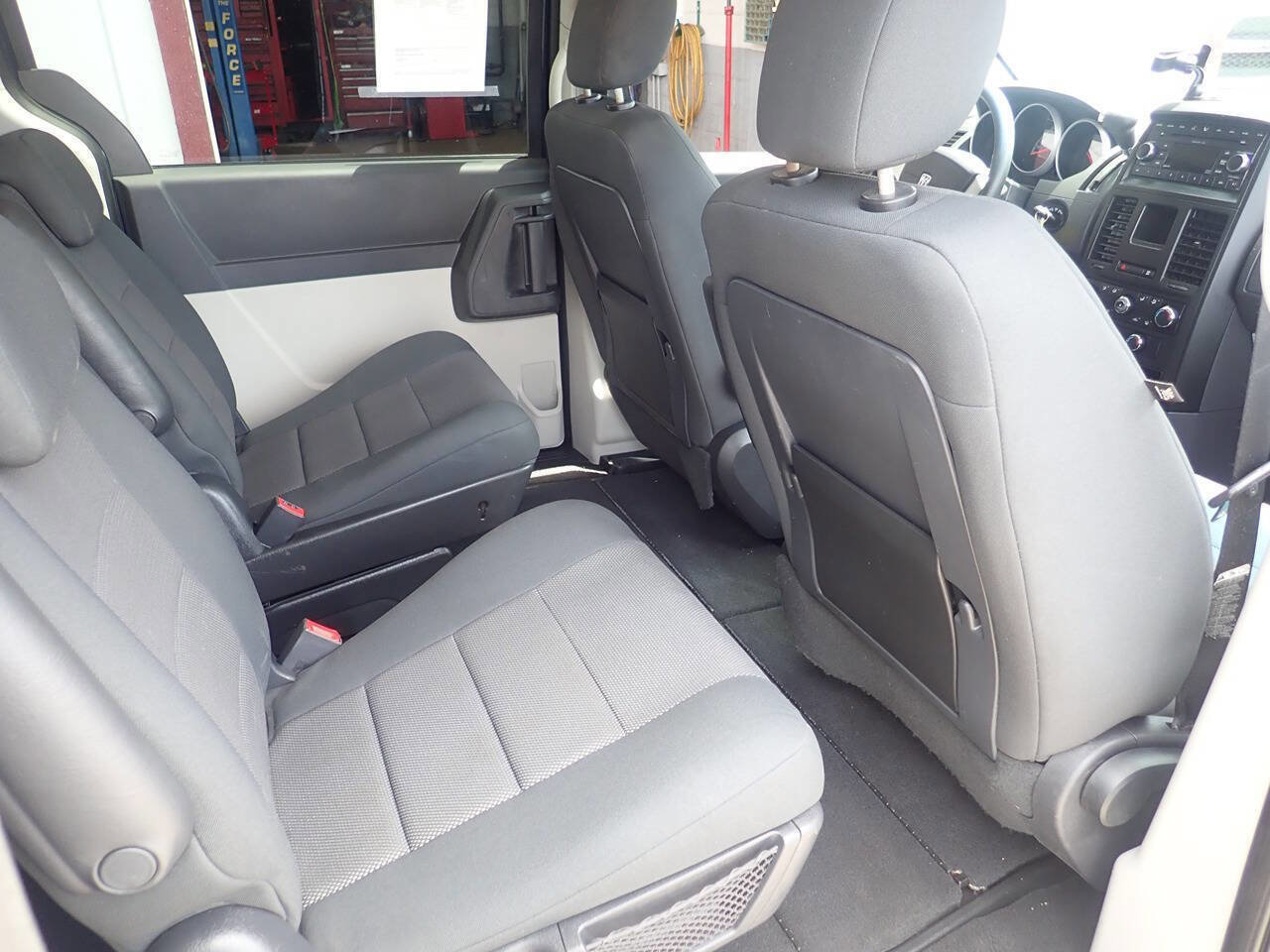 Used 2008 Dodge Grand Caravan SE FWD image 33