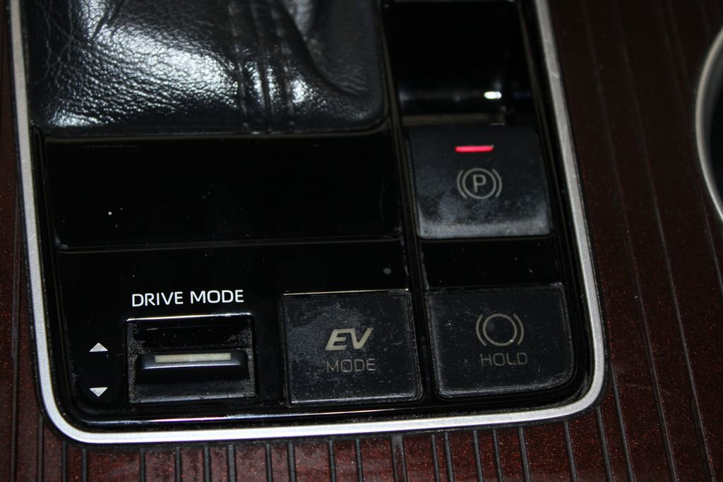 Used 2021 Toyota Sienna XLE image 30