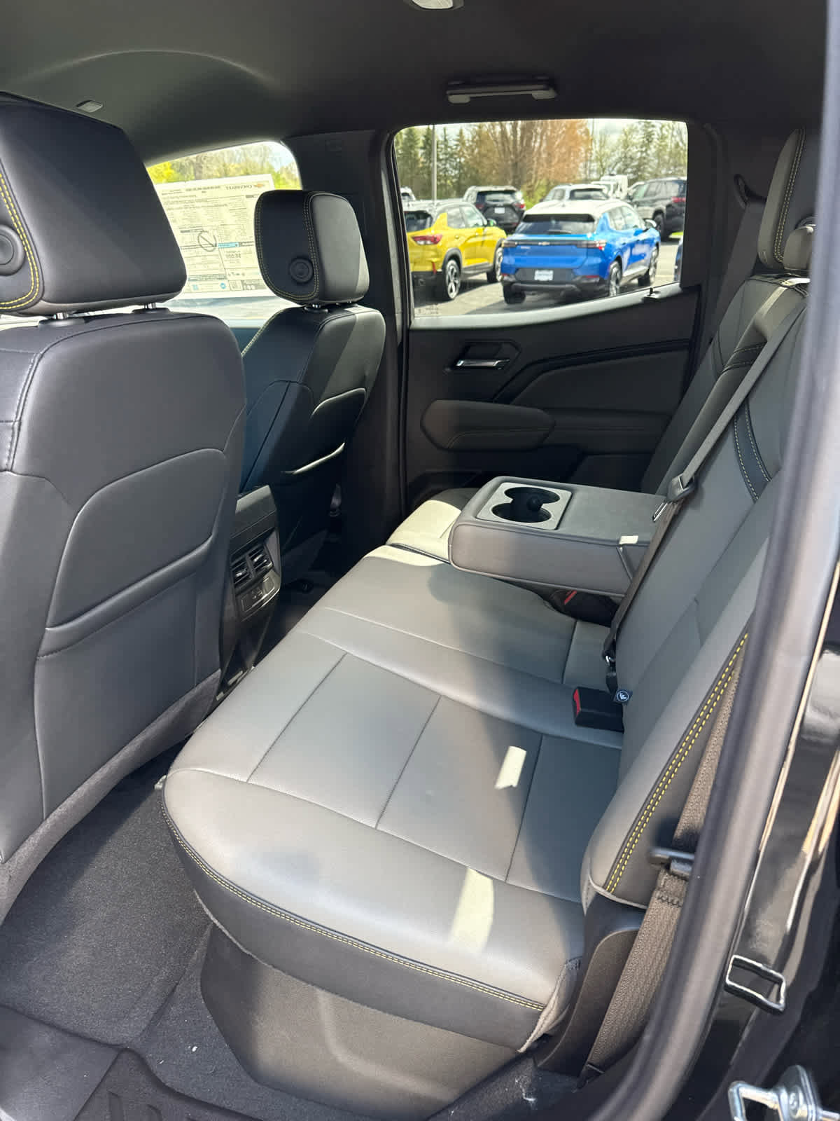 New 2026 Chevrolet Colorado ZR2 w/ Technology Package AWD/4WD image 14