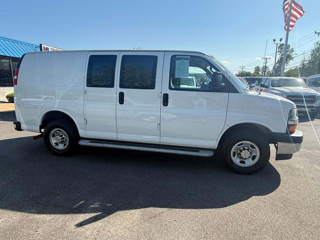 Used 2024 Chevrolet Express 2500 w/ Driver Convenience Package image 11