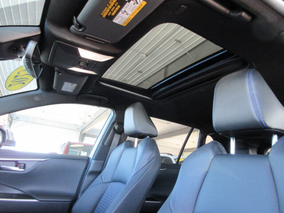 Used 2025 Toyota RAV4 XSE image 11