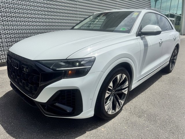 New 2025 Audi Q8 Premium Plus