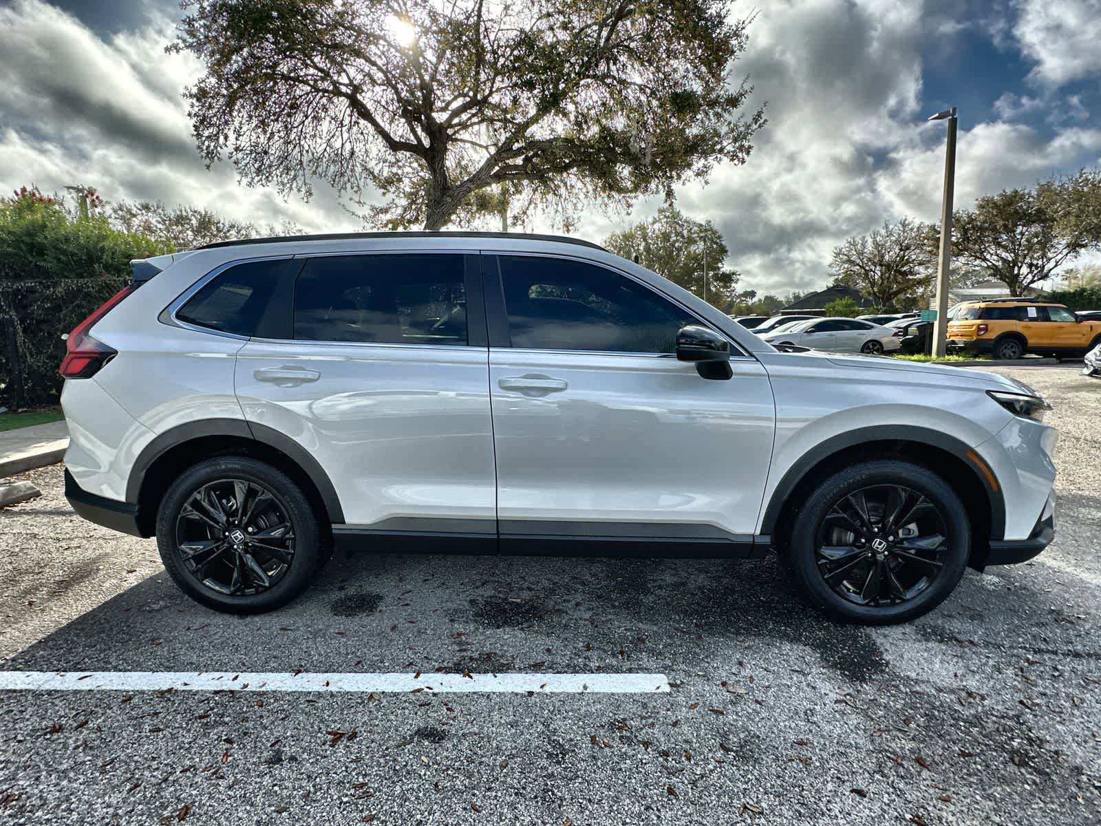 Used 2023 Honda CR-V Sport Touring image 10