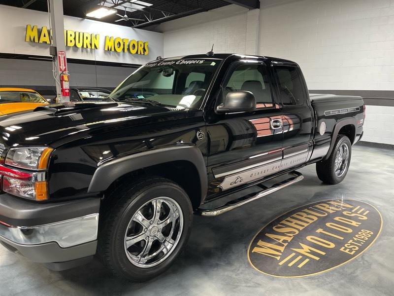 Used 2005 Chevrolet Silverado 1500 LS w/ Safe And Sound Package AWD/4WD image 2
