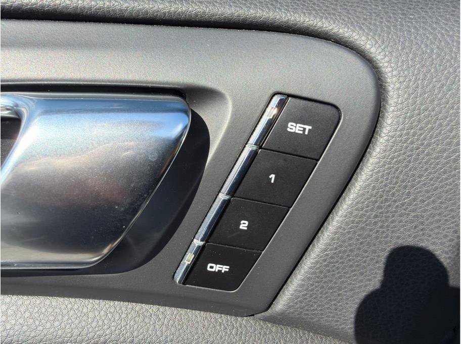 Used 2011 Porsche Cayenne S AWD/4WD image 11