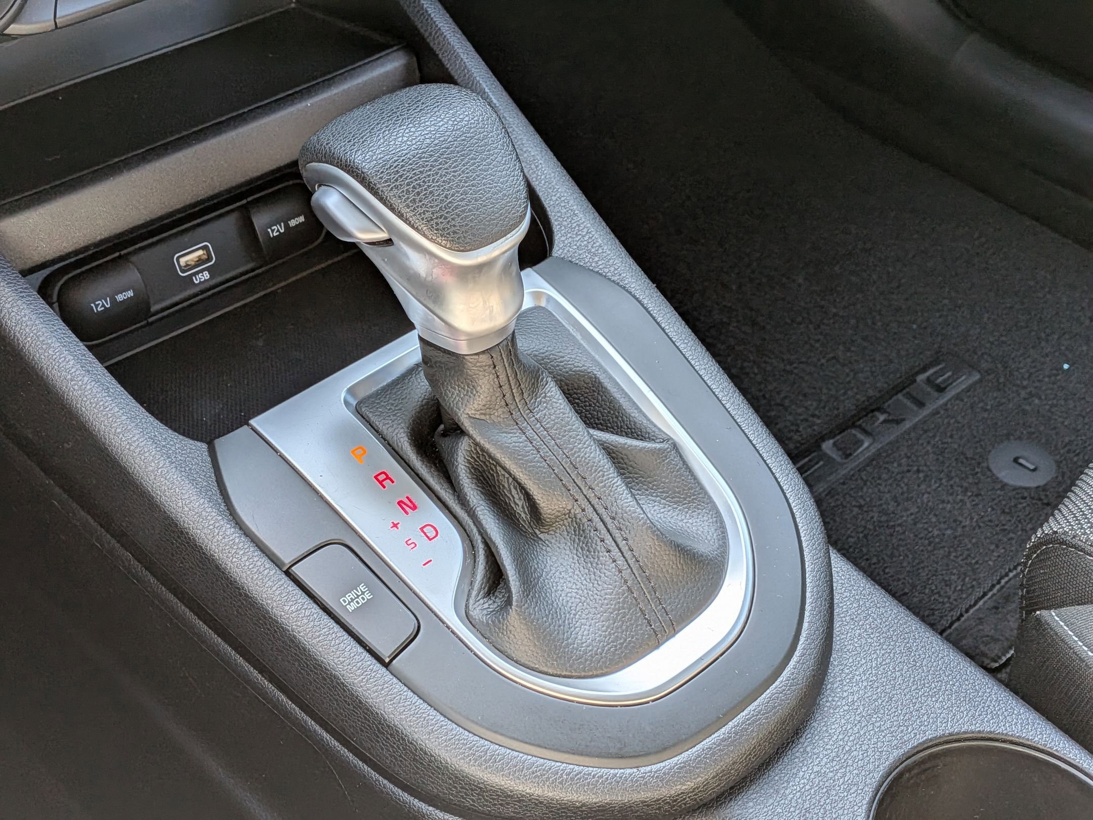 Used 2022 Kia Forte LXS w/ LXS Technology Package FWD image 26