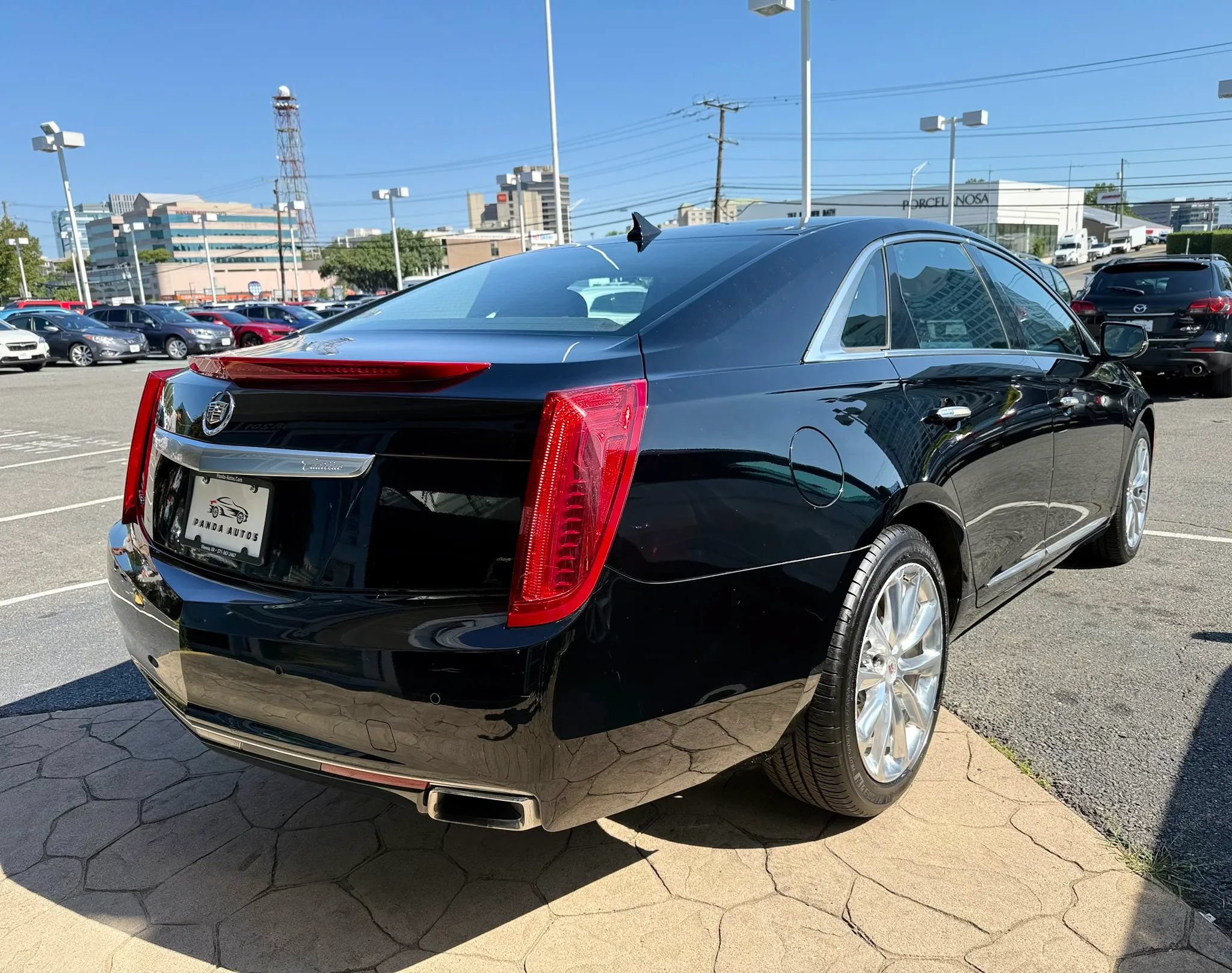 Used 2013 Cadillac XTS Premium FWD image 5