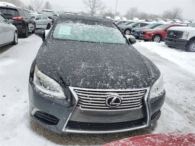 Used 2013 Lexus LS 460 AWD w/ Comfort Pkg image 2