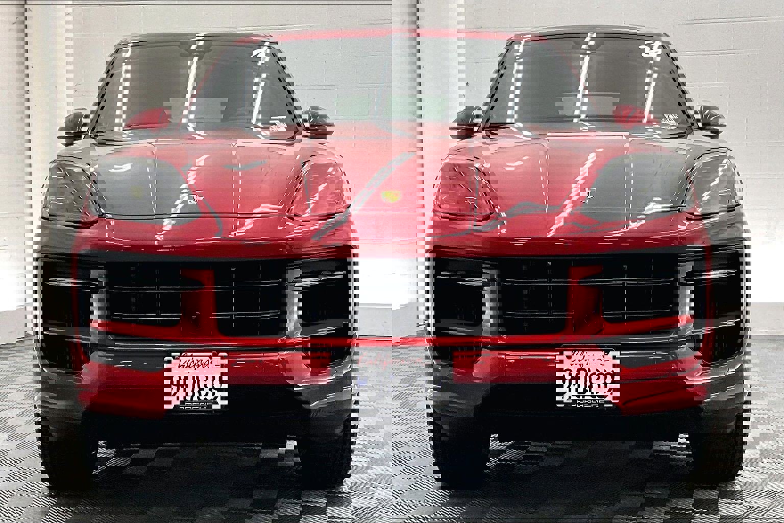 Used 2024 Porsche Cayenne image 2