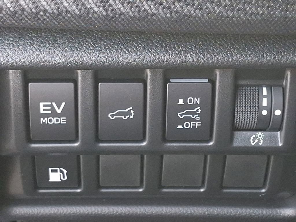 Used 2025 Subaru Forester Limited w/ Popular Package image 25