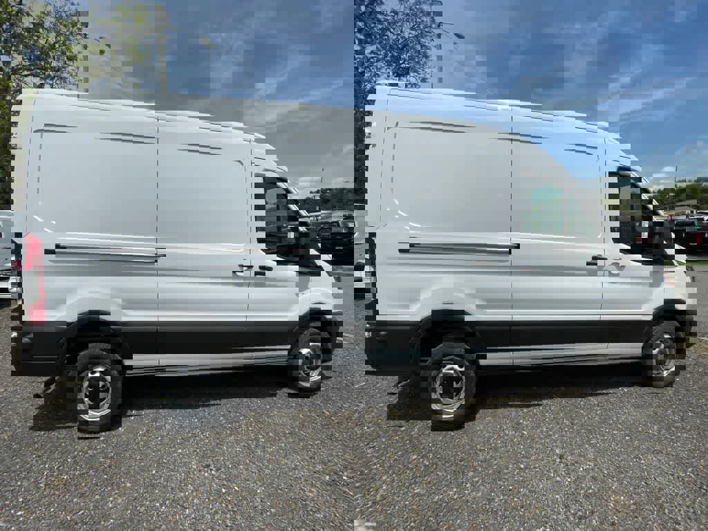 New 2025 Ford Transit 250 148 Medium Roof image 9