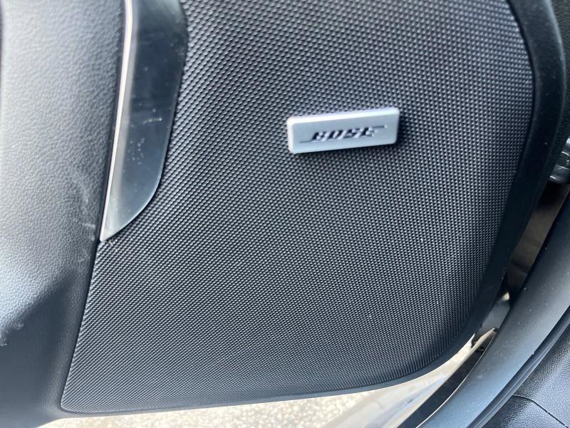 Used 2024 Chevrolet Suburban LT image 31