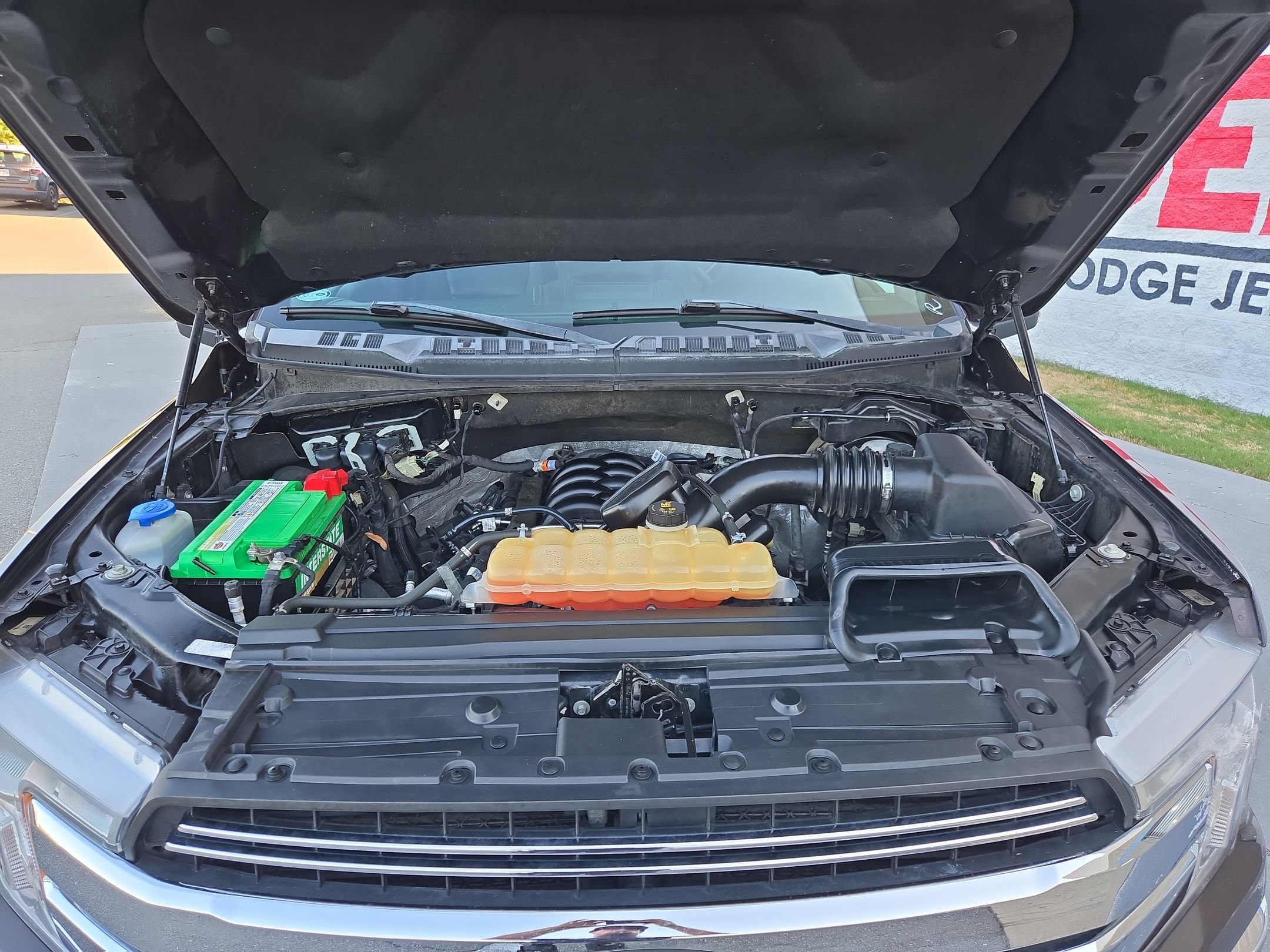 Used 2018 Ford F150 Lariat AWD/4WD image 19