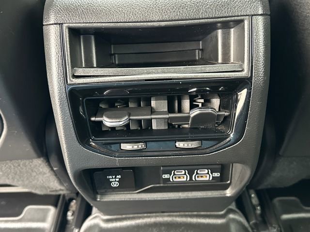 Used 2023 Jeep Grand Cherokee Laredo w/ Luxury Tech Group I image 20