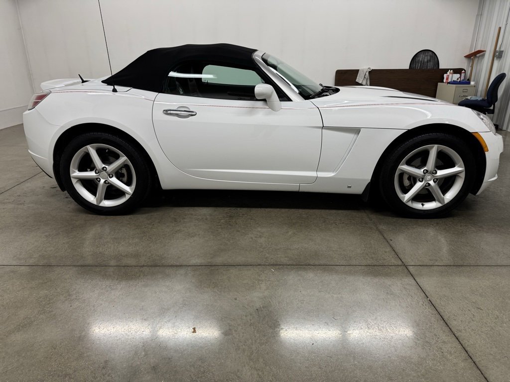 Used 2007 Saturn Sky w/ Premium Trim Pkg image 11