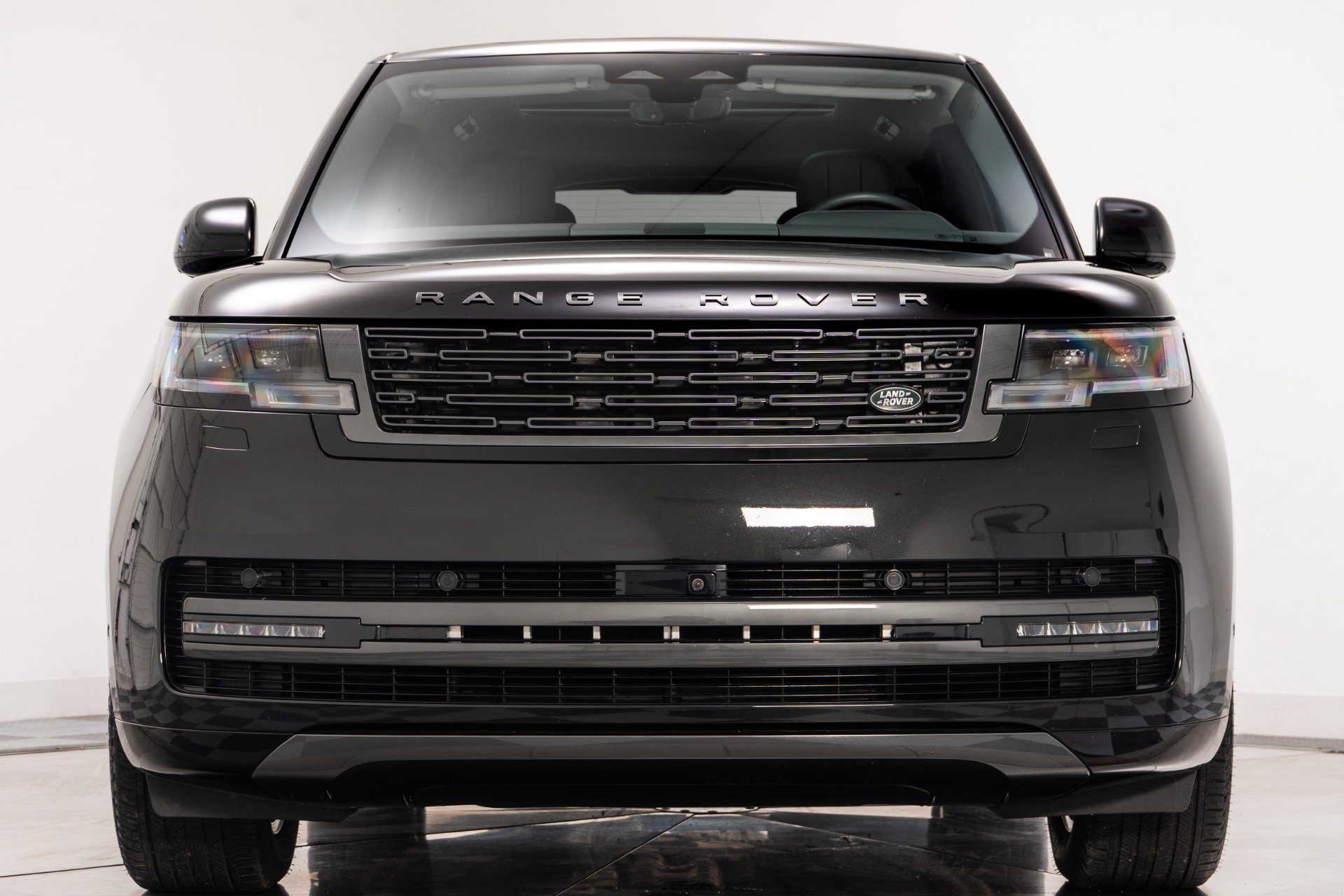 Used 2024 Land Rover Range Rover SE AWD/4WD image 4