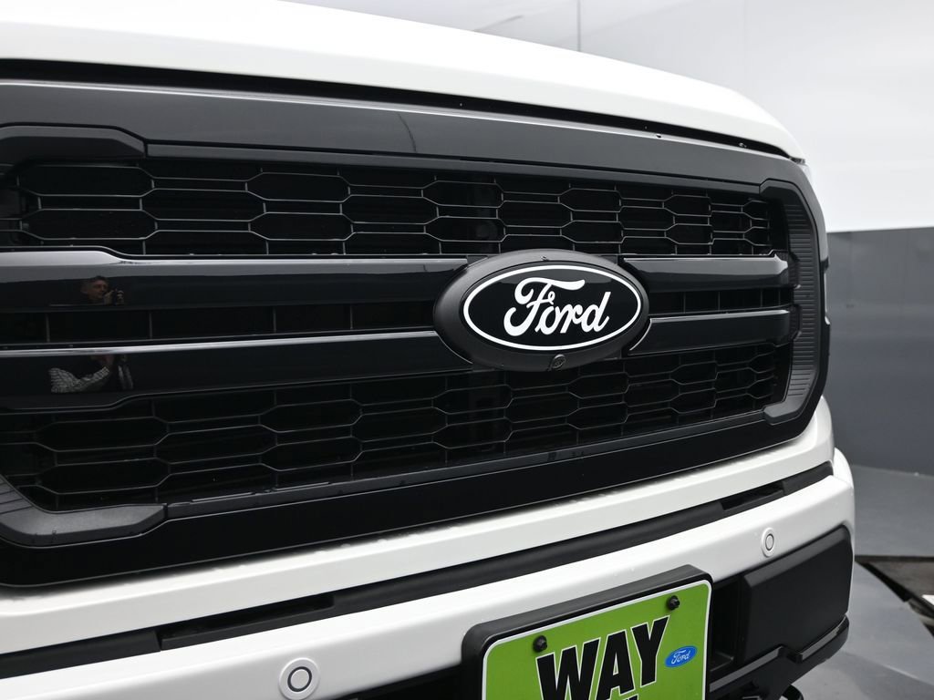 New 2026 Ford F150 Lariat w/ Equipment Group 502A High image 15