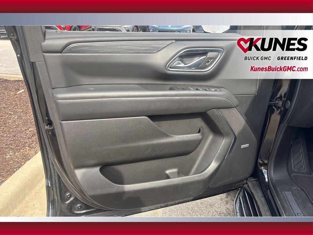 Used 2024 GMC Yukon XL SLT image 10