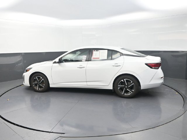Used 2024 Nissan Sentra SV FWD image 4