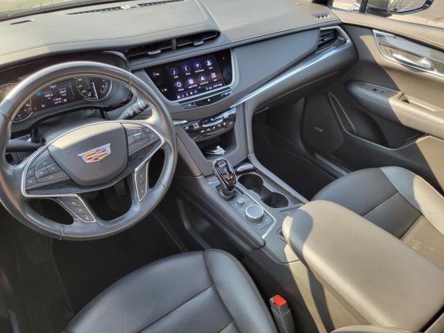 Used 2020 Cadillac XT5 Premium Luxury w/ LPO, Floor Liner Package AWD/4WD image 27