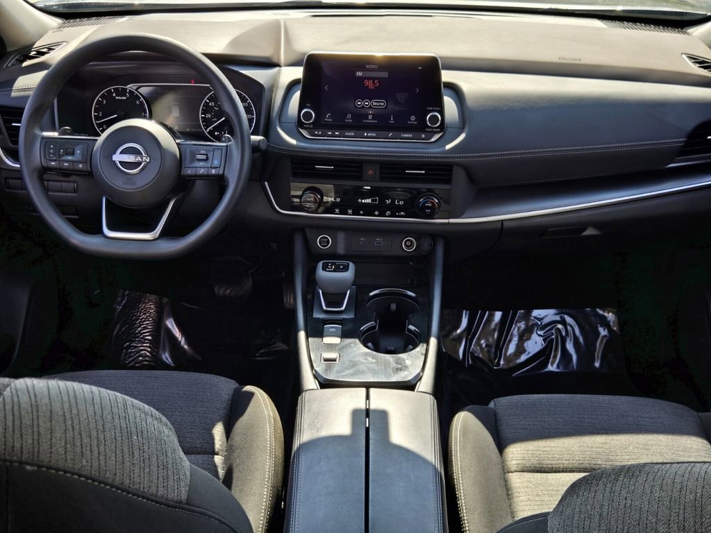 Used 2023 Nissan Rogue SV image 12