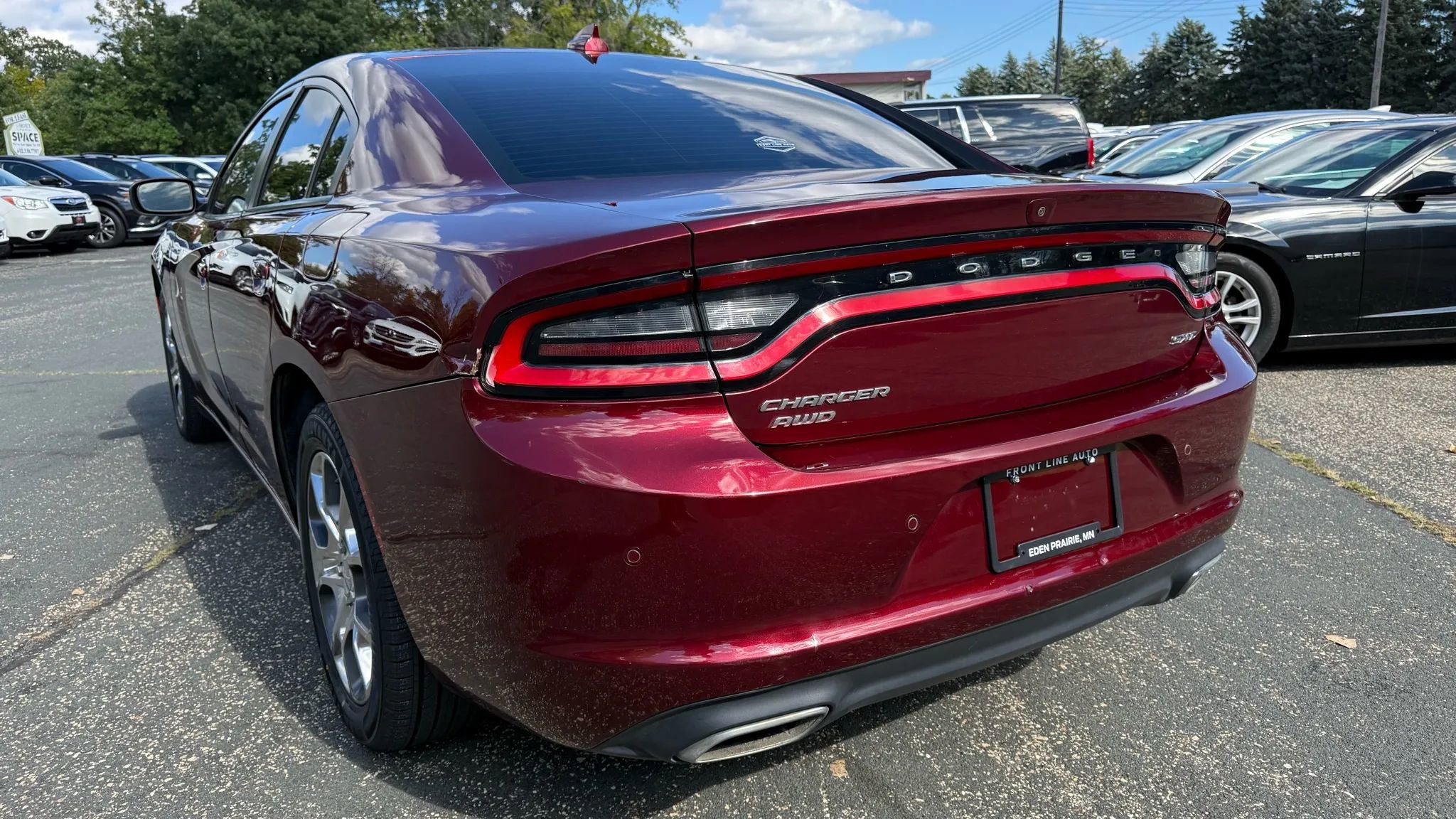 Used 2017 Dodge Charger SXT w/ AWD Plus Group image 4