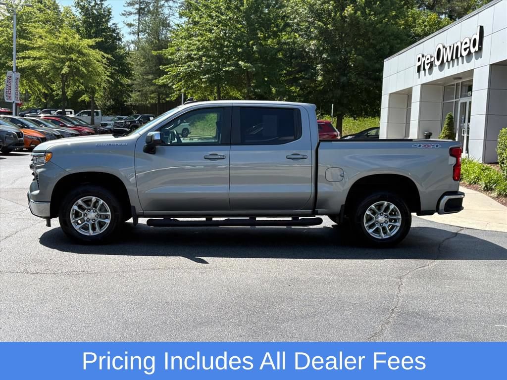 Used 2024 Chevrolet Silverado 1500 LT AWD/4WD image 4