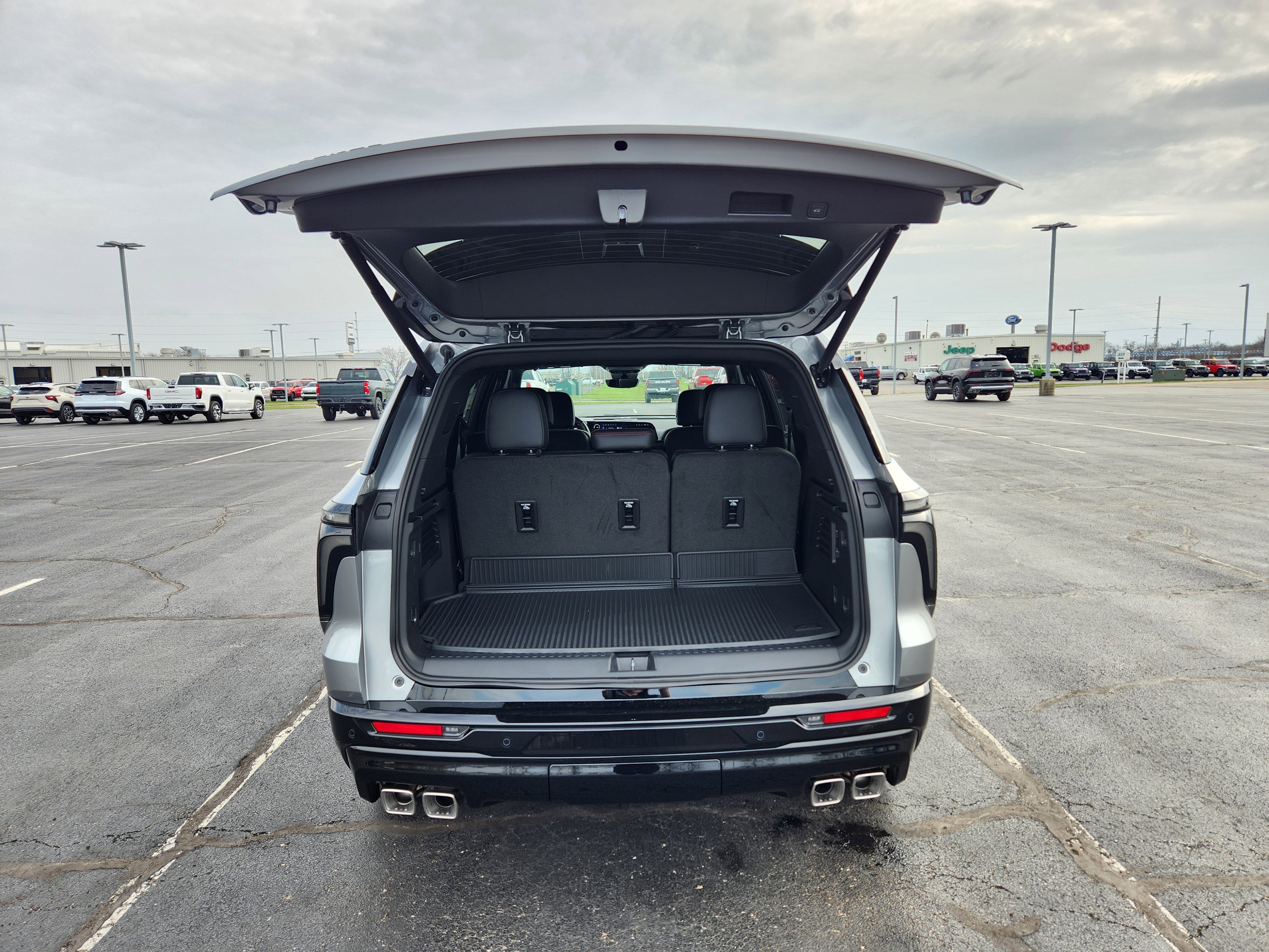 New 2026 Chevrolet Traverse RS FWD image 7